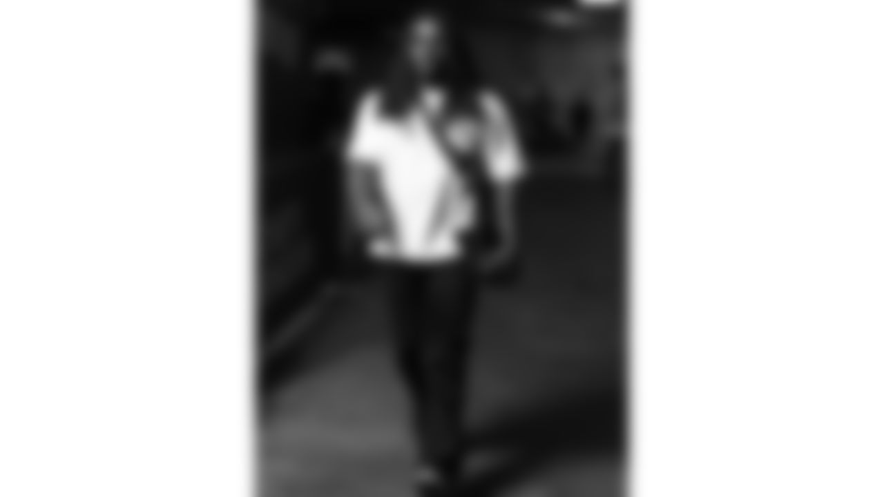 Kansas City Chiefs linebacker Nick Bolton (32) arrives prior to an NFL week 17 matchup against the Denver Broncos, Thursday, December 25, 2025.