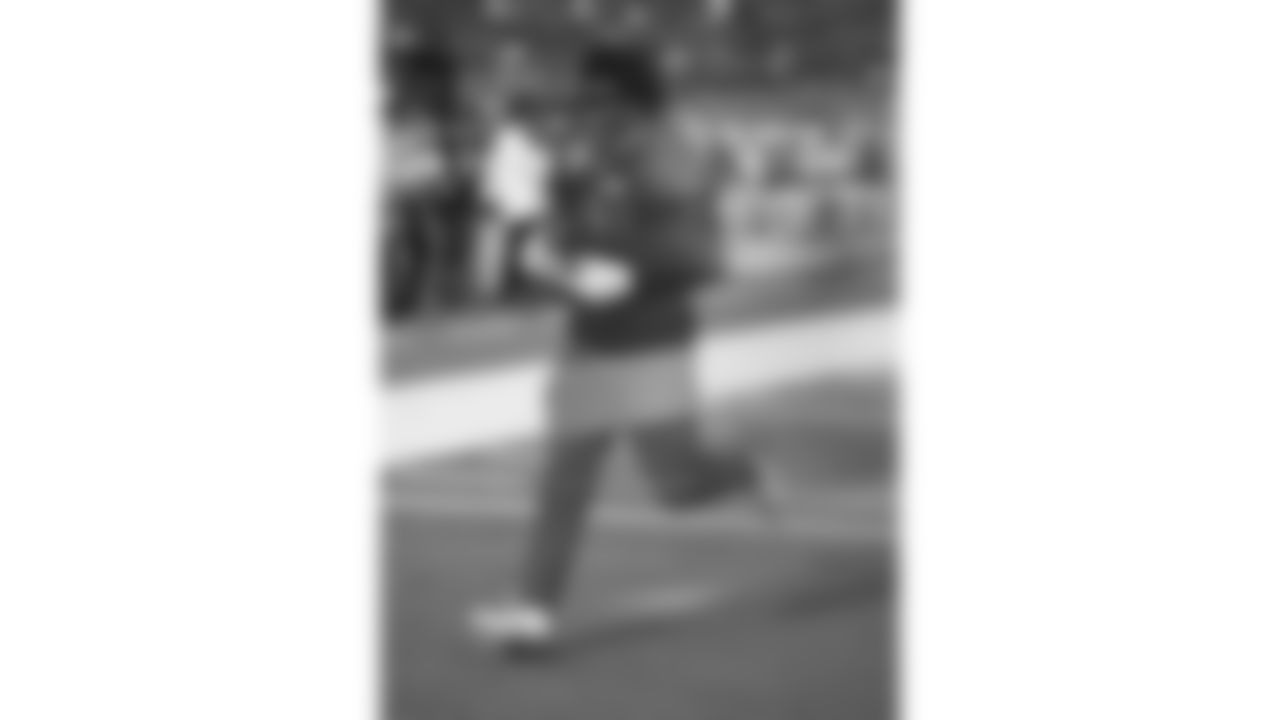 Kansas City Chiefs running back Brashard Smith (24) warms up prior to a week 16 NFL Football game against the Tennessee Titans on Sunday, December 21, 2025 in Nashville, Tennessee.