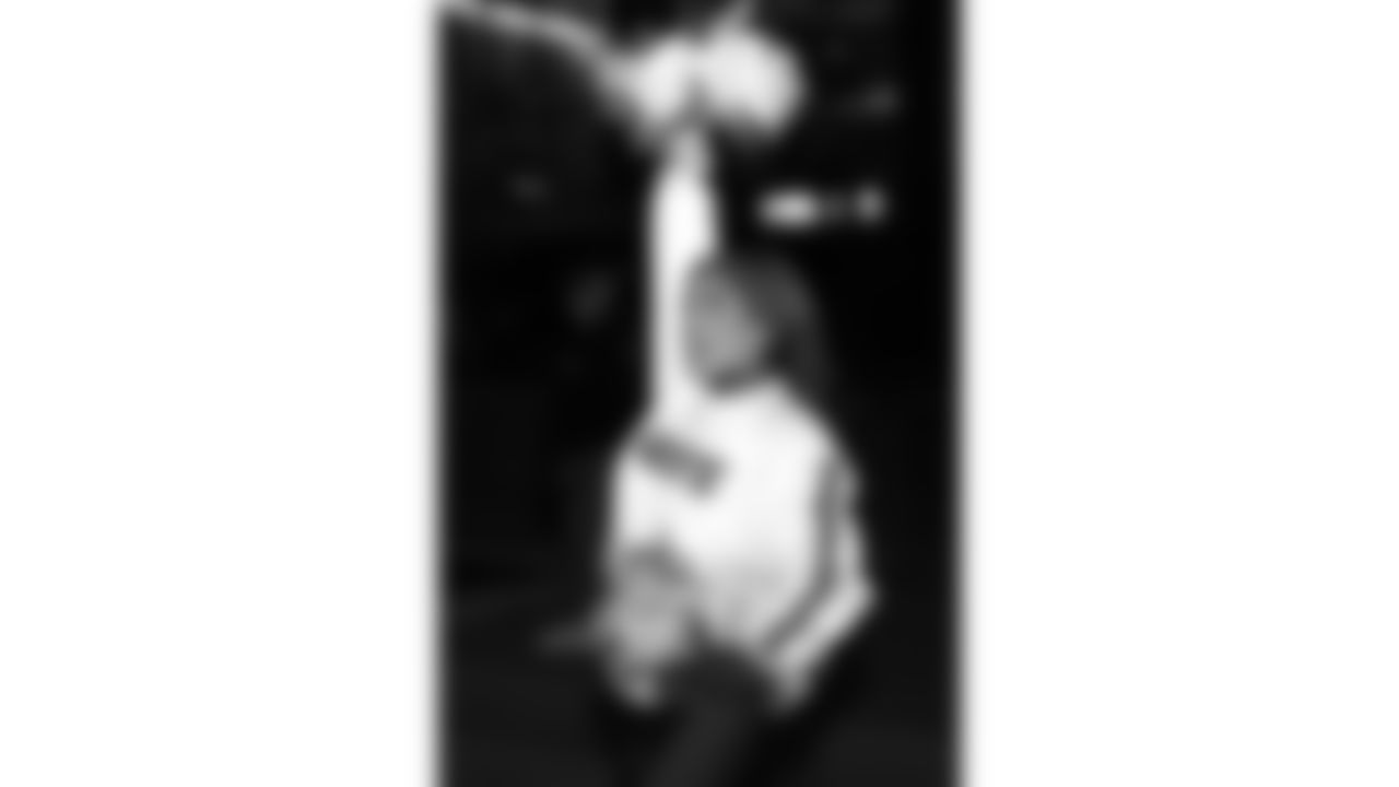 Kansas City Chiefs Cheerleaders at the pregame parade prior to a week 14 NFL Football game against the Houston Texans on Sunday, December 7, 2025 in Kansas City, MO.