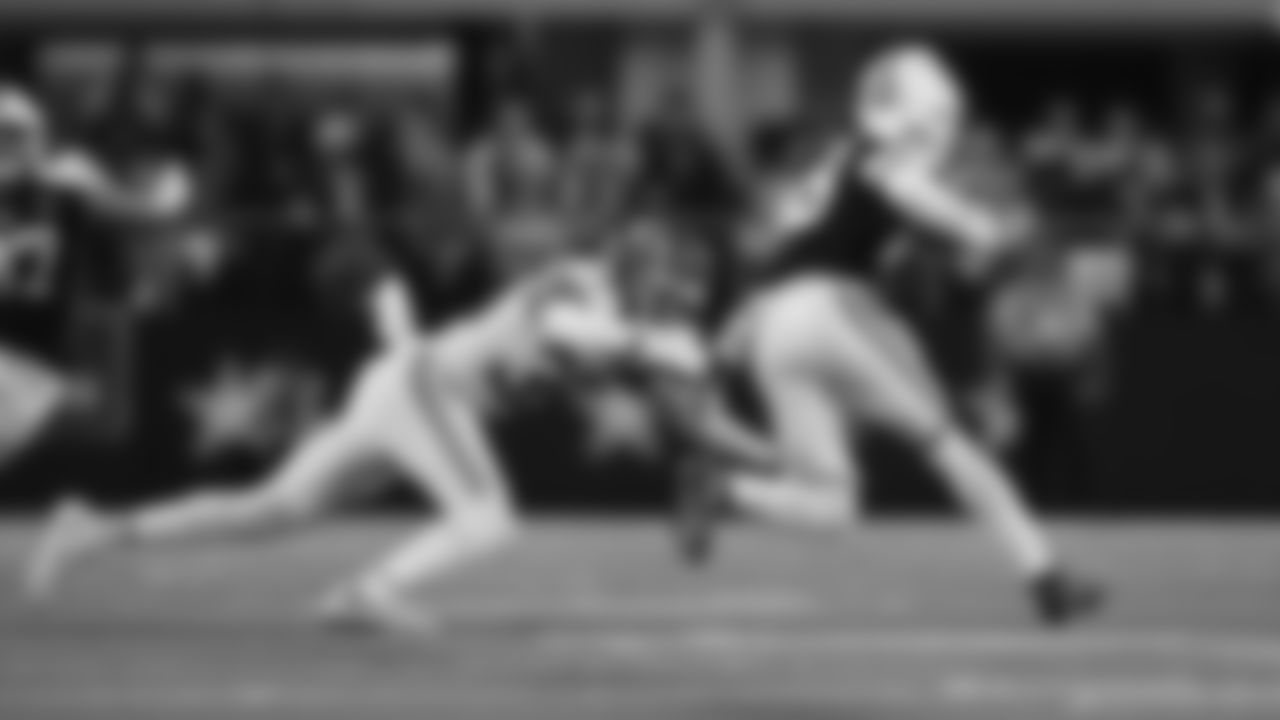 Kansas City Chiefs cornerback Jaylen Watson (35) makes a tackle during a week 13 NFL football game against the Dallas Cowboys on Thursday, November 27, 2025 in Arlington, TX.