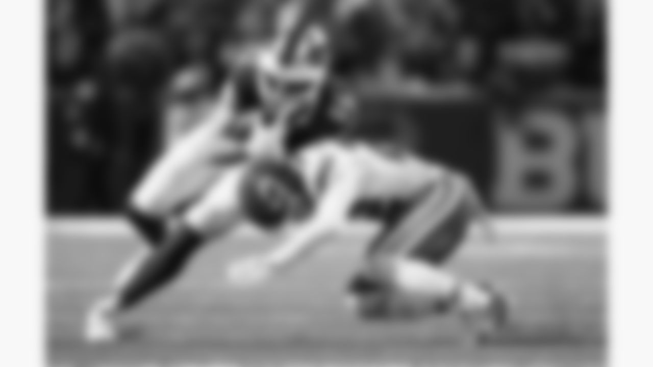 Kansas City Chiefs cornerback Trent McDuffie (22) makes a tackle during a week 9 NFL football game against the Buffalo Bills, Sunday, November 2, 2025 in Buffalo, NY.