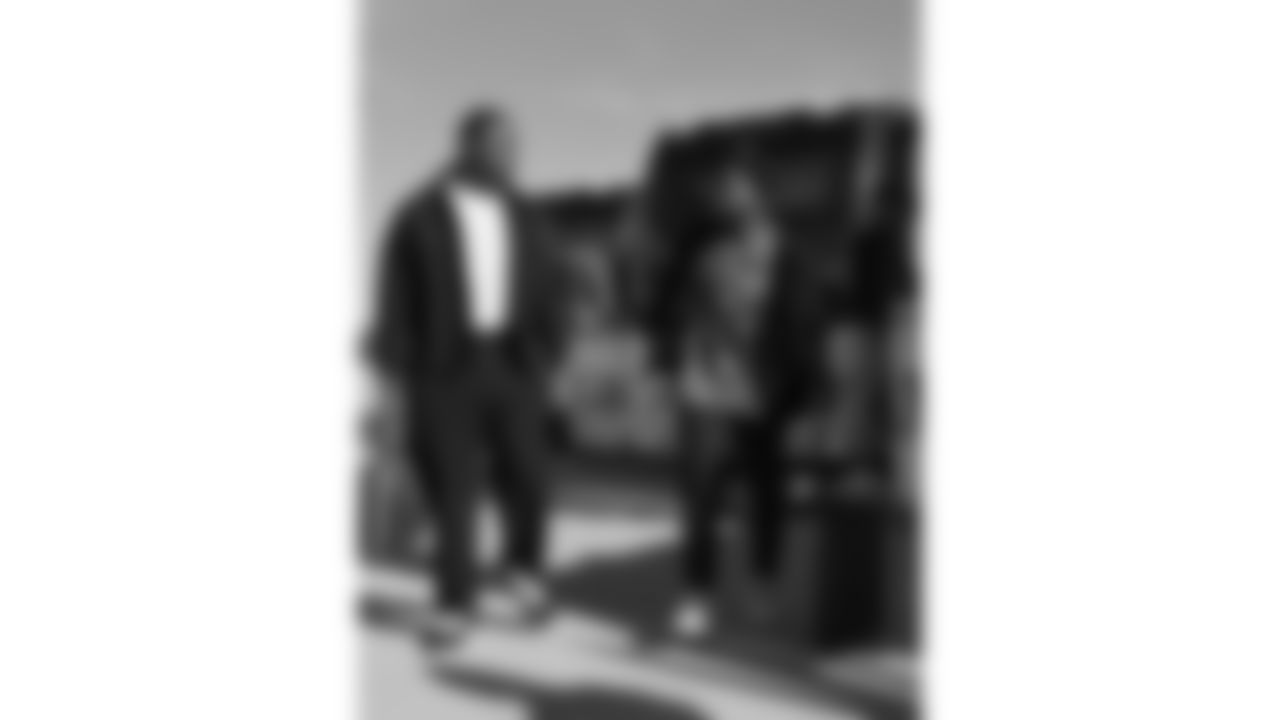 Kansas City Chiefs defensive tackle Chris Jones (95) and wide receiver JuJu Smith-Schuster (9) travels for a week 13 matchup with the Dallas Cowboys Wednesday November 26, 2025.