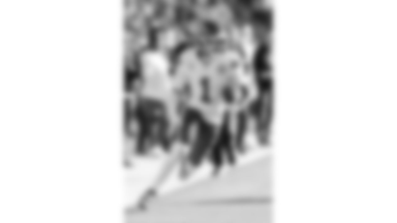 Kansas City Chiefs wide receiver Xavier Worthy (1) runs with the ball during a week 16 NFL Football game against the Tennessee Titans on Sunday, December 21, 2025 in Nashville, Tennessee.