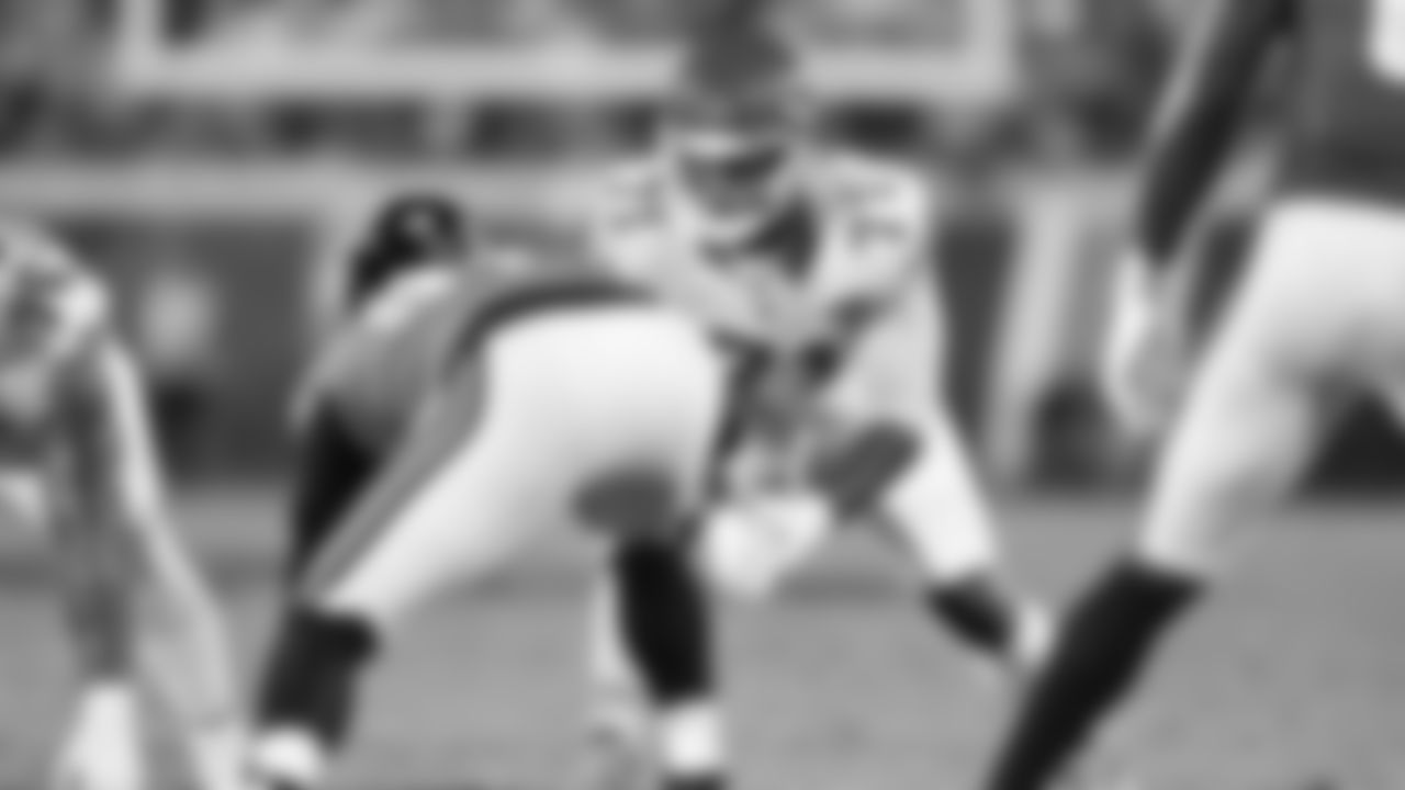 Kansas City Chiefs tackle Josh Simmons (71) lines up during a week 5 NFL football game against the Jacksonville Jaguars, Monday, October 6, 2025, in Jacksonville, FL.