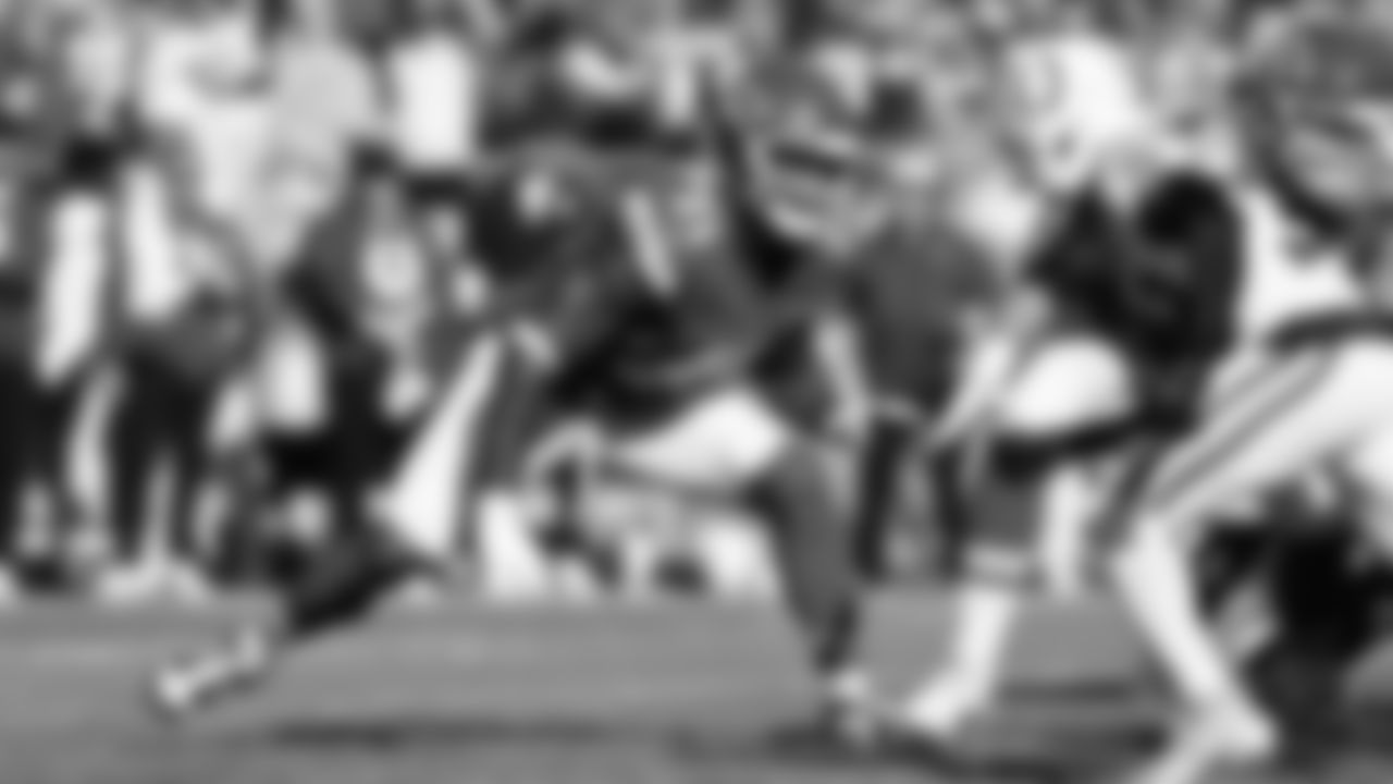 Kansas City Chiefs tackle Josh Simmons (71) in position during a week 12 NFL Football game against the Indianapolis Colts on Sunday, November 23, 2025 in Kansas City, MO