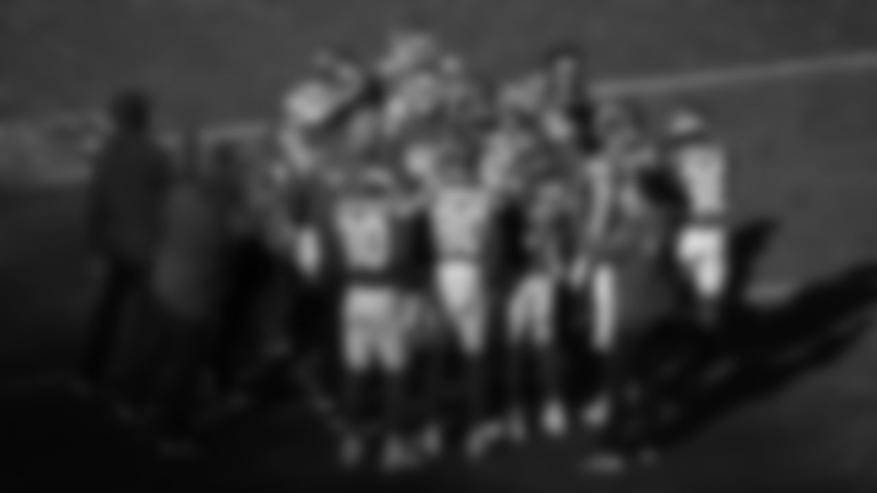 Kansas City Chiefs Offensive Coordinator Matt Nagy talks to the offense during a week 12 NFL Football game against the Indianapolis Colts on Sunday, November 23, 2025 in Kansas City, MO