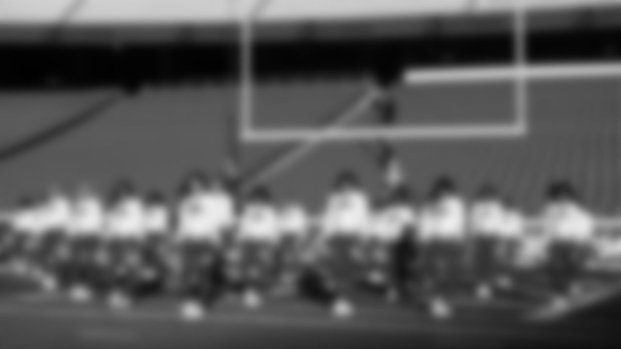 Kansas City Chiefs Cheerleaders before a week 7 NFL Football game against the Las Vegas Raiders on Sunday, October 19, 2025.
