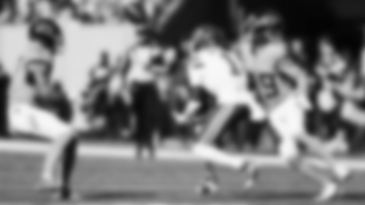 Kansas City Chiefs wide receiver Xavier Worthy (1) attempts a catch during a week 16 NFL Football game against the Tennessee Titans on Sunday, December 21, 2025 in Nashville, Tennessee.