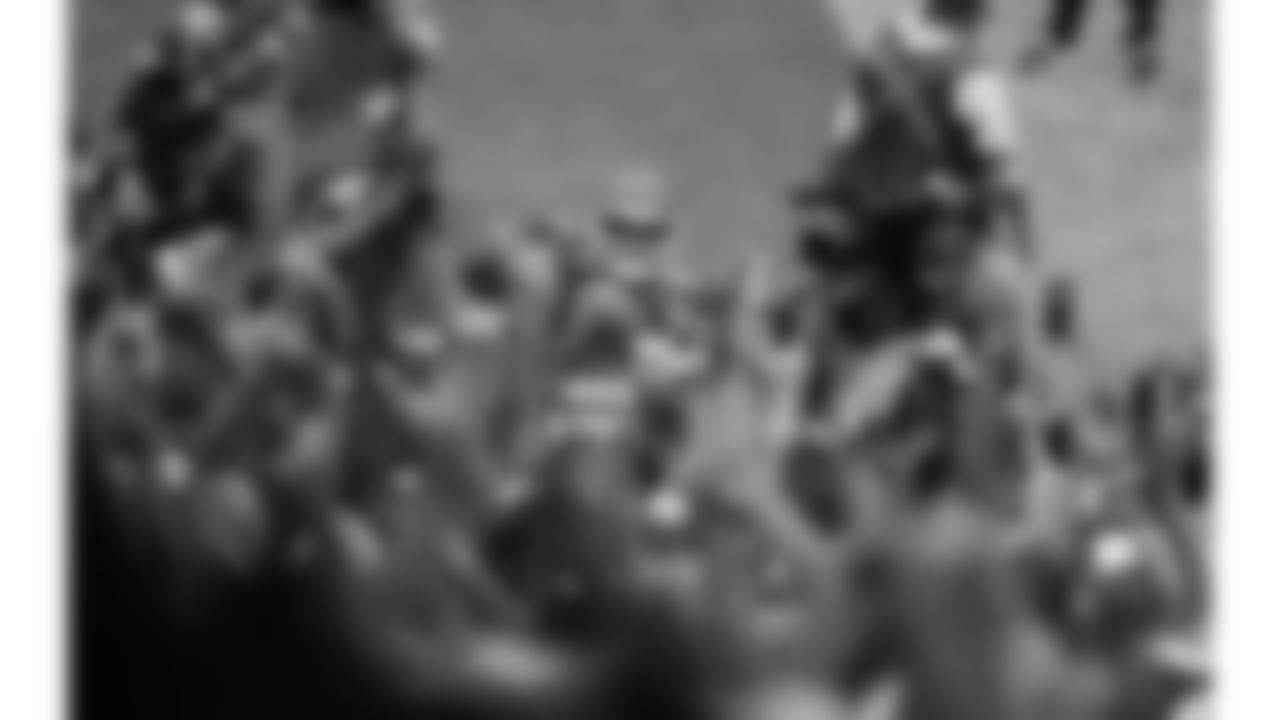 Kansas City Chiefs quarterback Patrick Mahomes (15) celebrates toward the fans after scoring a touchdown during the week 2 NFL football game against the Philadelphia Eagles, Sunday, September 14, 2025 in Kansas City, MO.