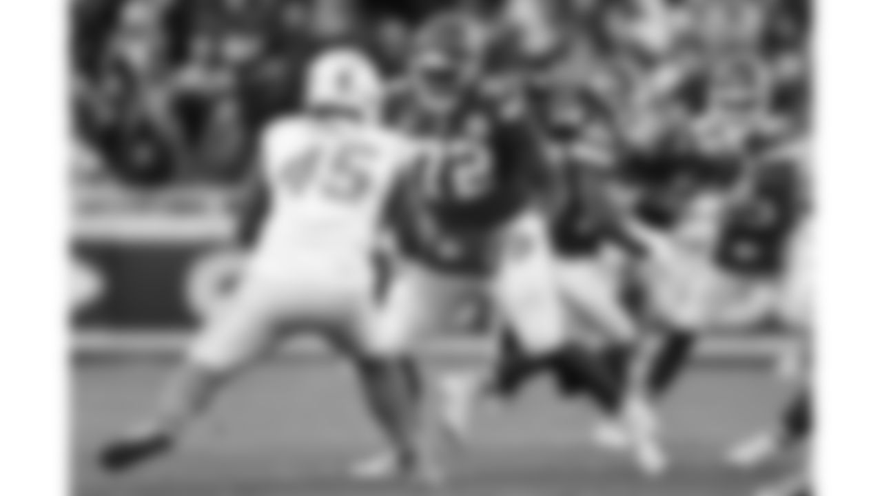 Kansas City Chiefs tackle Chukwuebuka Godrick (72) blocks during a week 15 NFL football game against the Los Angeles Chargers, Sunday, December 14, 2025 in Kansas City, MO.