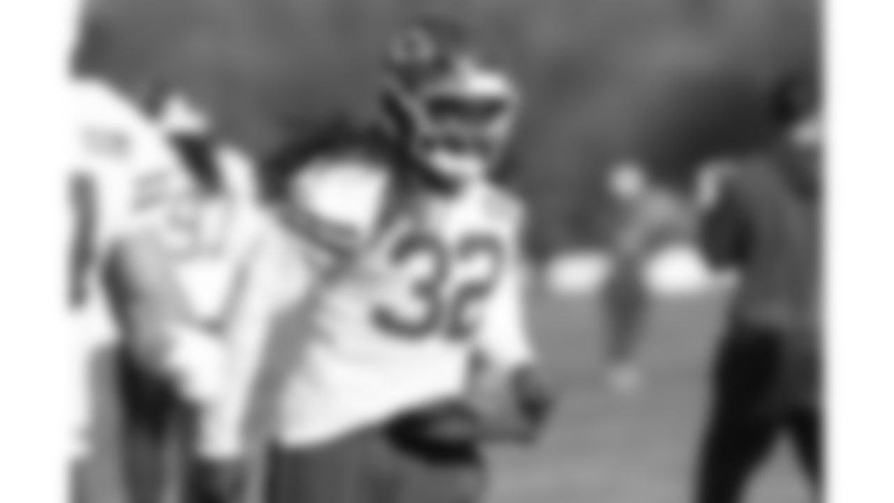 Kansas City Chiefs linebacker Nick Bolton (32) during week 14 practice on Friday December 5, 2025 in Kansas City, MO.