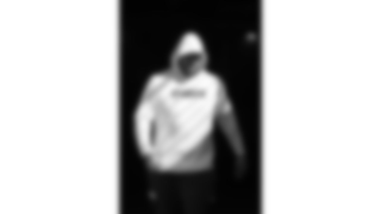 Kansas City Chiefs tackle Matt Waletzko (73) enters the field prior to a week 16 NFL Football game against the Tennessee Titans on Sunday, December 21, 2025 in Nashville, Tennessee.