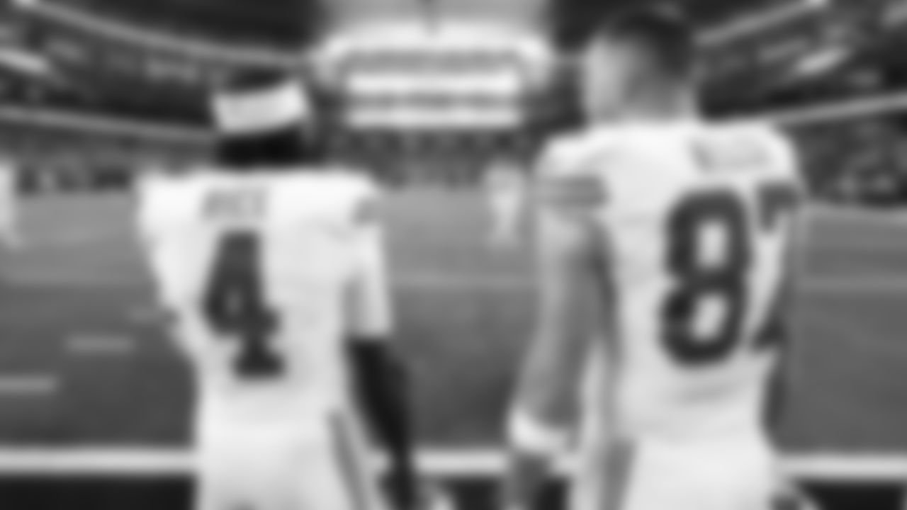 Kansas City Chiefs wide receiver Rashee Rice (4) and Kansas City Chiefs tight end Travis Kelce (87) prior to a week 13 NFL football game against the Dallas Cowboys on Thursday, November 27, 2025 in Arlington, TX.