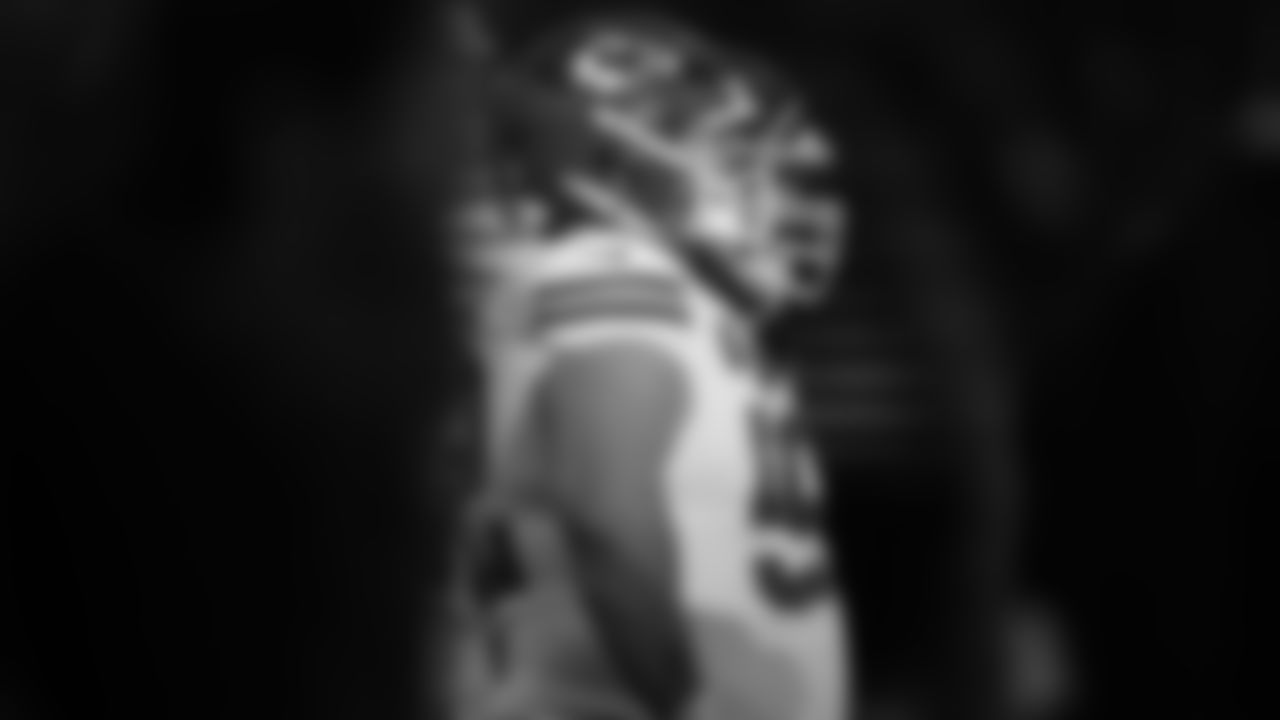 Kansas City Chiefs center Creed Humphrey (52) looks on during a week 13 NFL football game against the Dallas Cowboys on Thursday, November 27, 2025 in Arlington, TX.