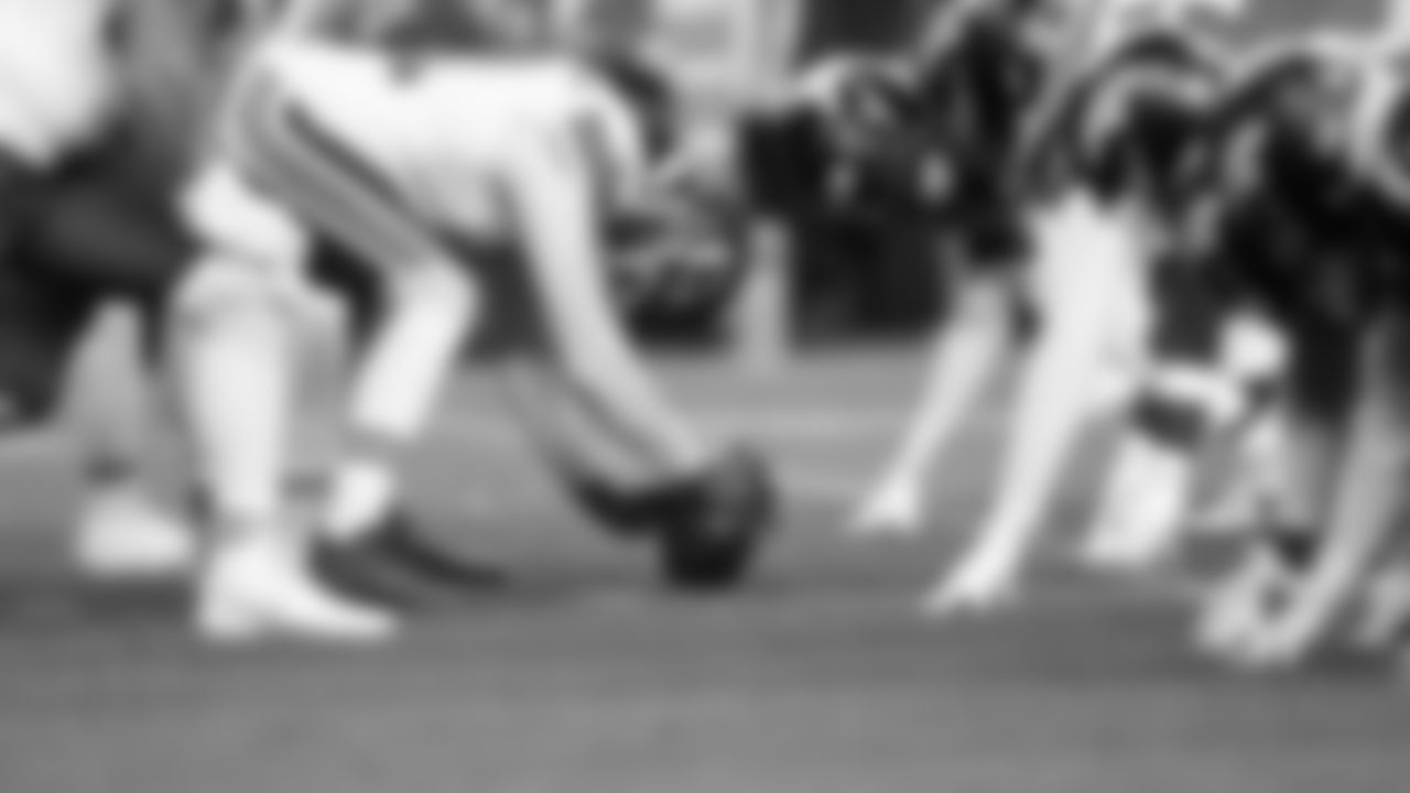 Kansas City Chiefs long snapper James Winchester (41) prepares to snap the ball during a week 11 NFL Football game against the Denver Broncos on Sunday, November 16, 2025 in Denver, Colorado.