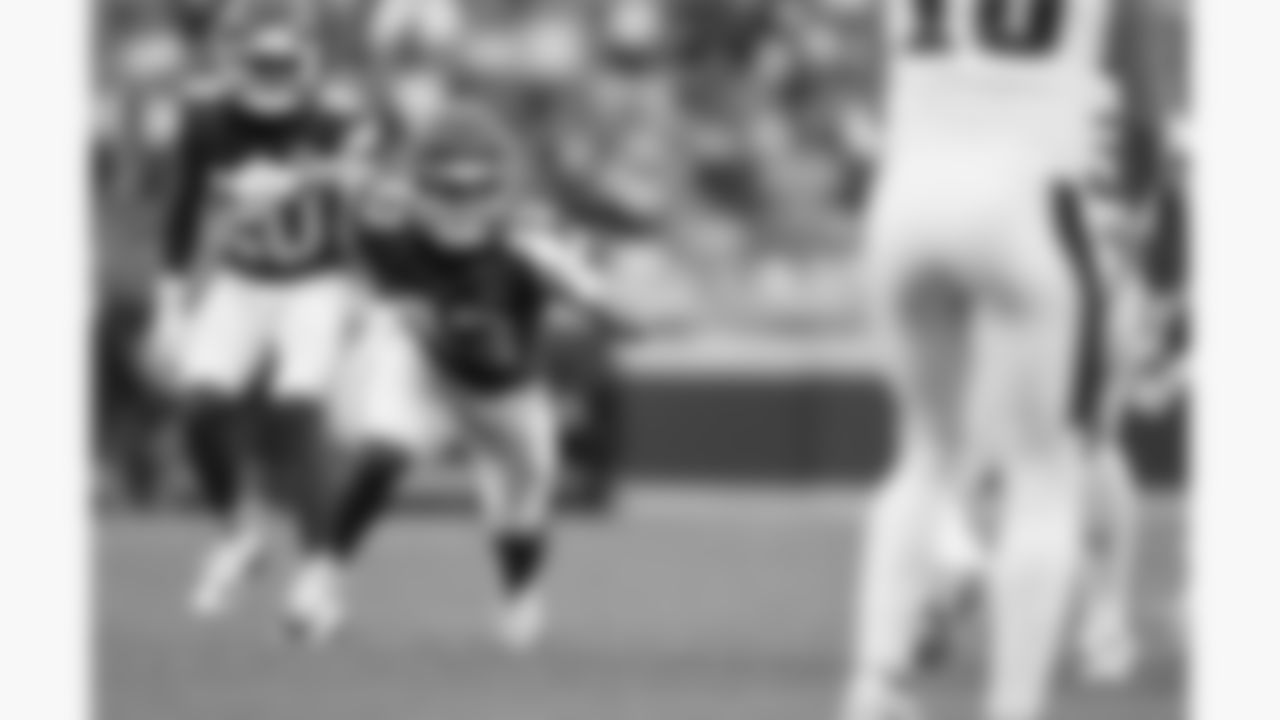 Kansas City Chiefs linebacker Jack Cochrane (43) in action during the week 2 NFL football game against the Philadelphia Eagles, Sunday, September 14, 2025 in Kansas City, MO.