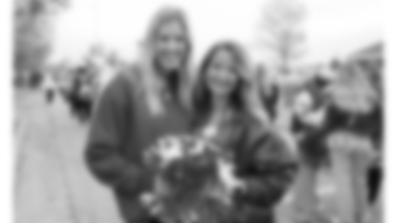 Kansas City Chiefs Alumni Cheerleaders in the pregame parade prior to a week 12 NFL Football game against the Indianapolis Colts on Sunday, November 23, 2025 in Kansas City, MO.