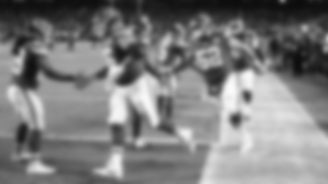 Kansas City Chiefs warm up prior to an NFL week 14 matchup against the Houston Texans, Sunday December 7, 2025.