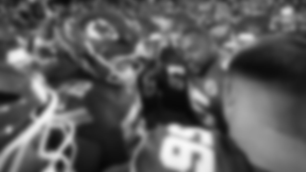 Kansas City Chiefs defensive tackle Chris Jones (95) talks to the team prior to an NFL week 14 matchup against the Houston Texans, Sunday December 7, 2025.