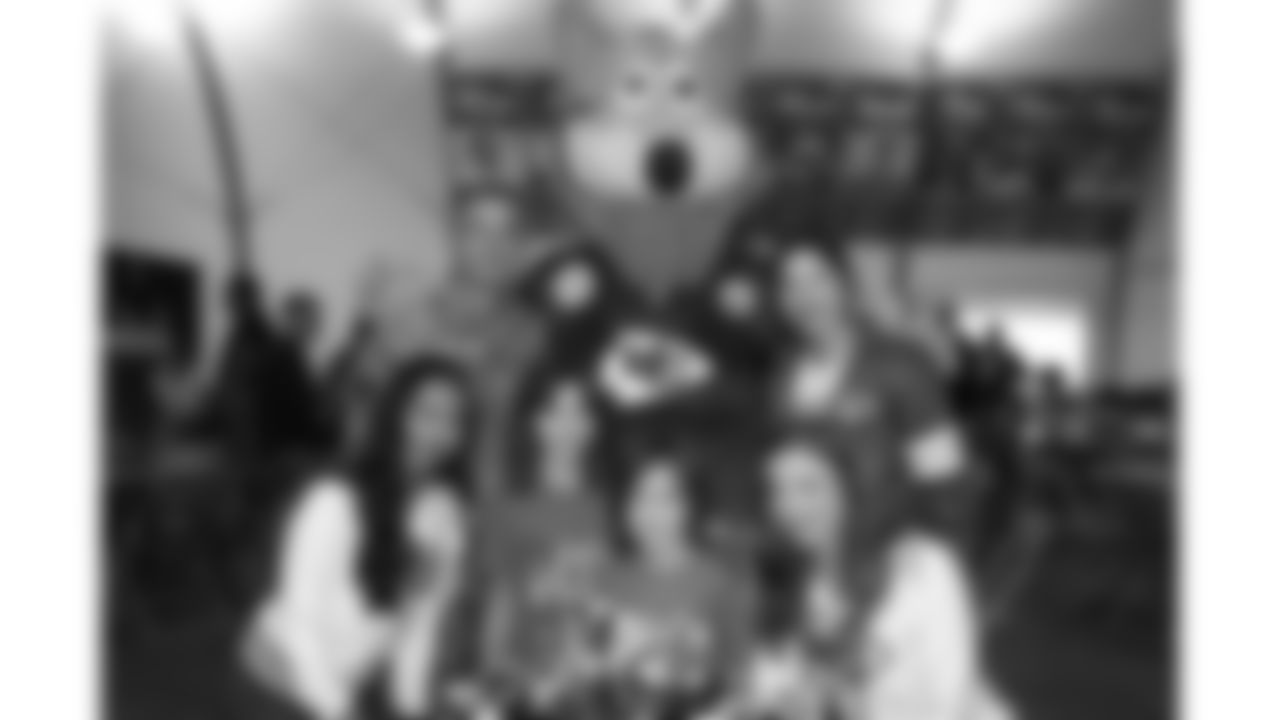 Kansas City Chiefs representatives and the Little Caesars Love Kitchen provide pizza for local U.S. service members and their families at Life.Church Faith & Family Chapel on Tuesday, September 23, 2025 in Kansas City, MO.