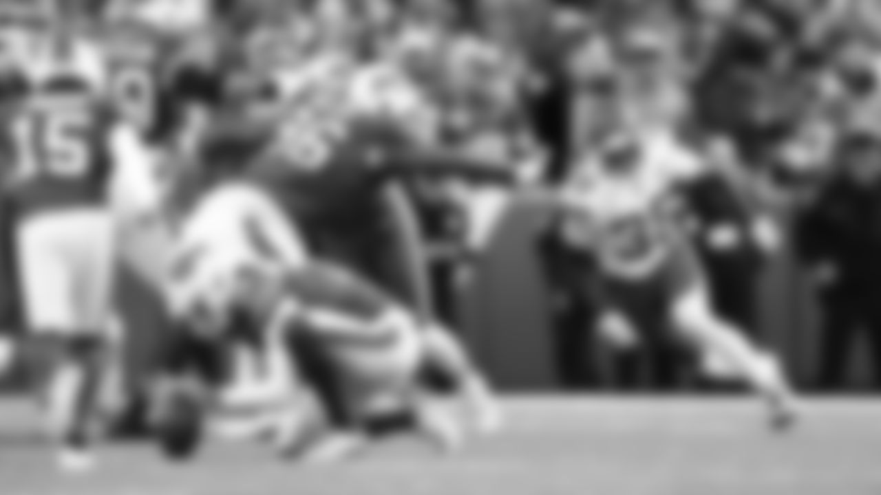 Kansas City Chiefs defensive back Kevin Knowles (38) during a week 9 NFL football game against the Buffalo Bills, Sunday, November 2, 2025 in Buffalo, NY