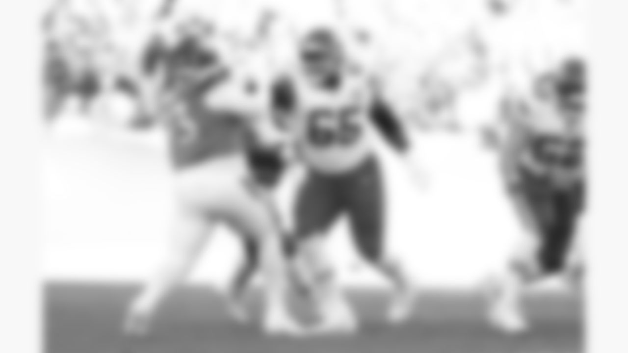 Kansas City Chiefs offensive lineman Trey Smith (65) blocks during a week 11 NFL football game against the Denver Broncos, Sunday, November 16, 2025 in Denver, CO.