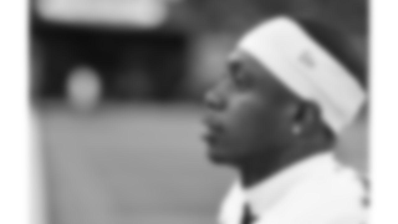 Kansas City Chiefs wide receiver Xavier Worthy (1) prior to a week 13 NFL football game against the Dallas Cowboys on Thursday, November 27, 2025 in Arlington, TX.