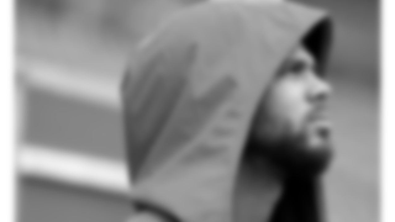 Kansas City Chiefs quarterback Chris Oladokun (19) looks on prior to a preseason week 2 NFL football game against the Seattle Seahawks, Friday, August 15, 2025 in Seattle, WA.