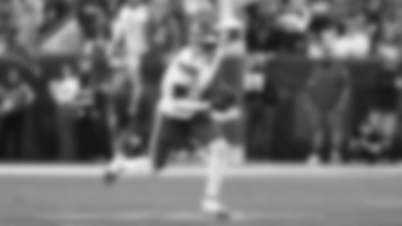 Kansas City Chiefs wide receiver Xavier Worthy (1) runs with the ball during a week 11 NFL Football game against the Denver Broncos on Sunday, November 16, 2025 in Denver, Colorado.