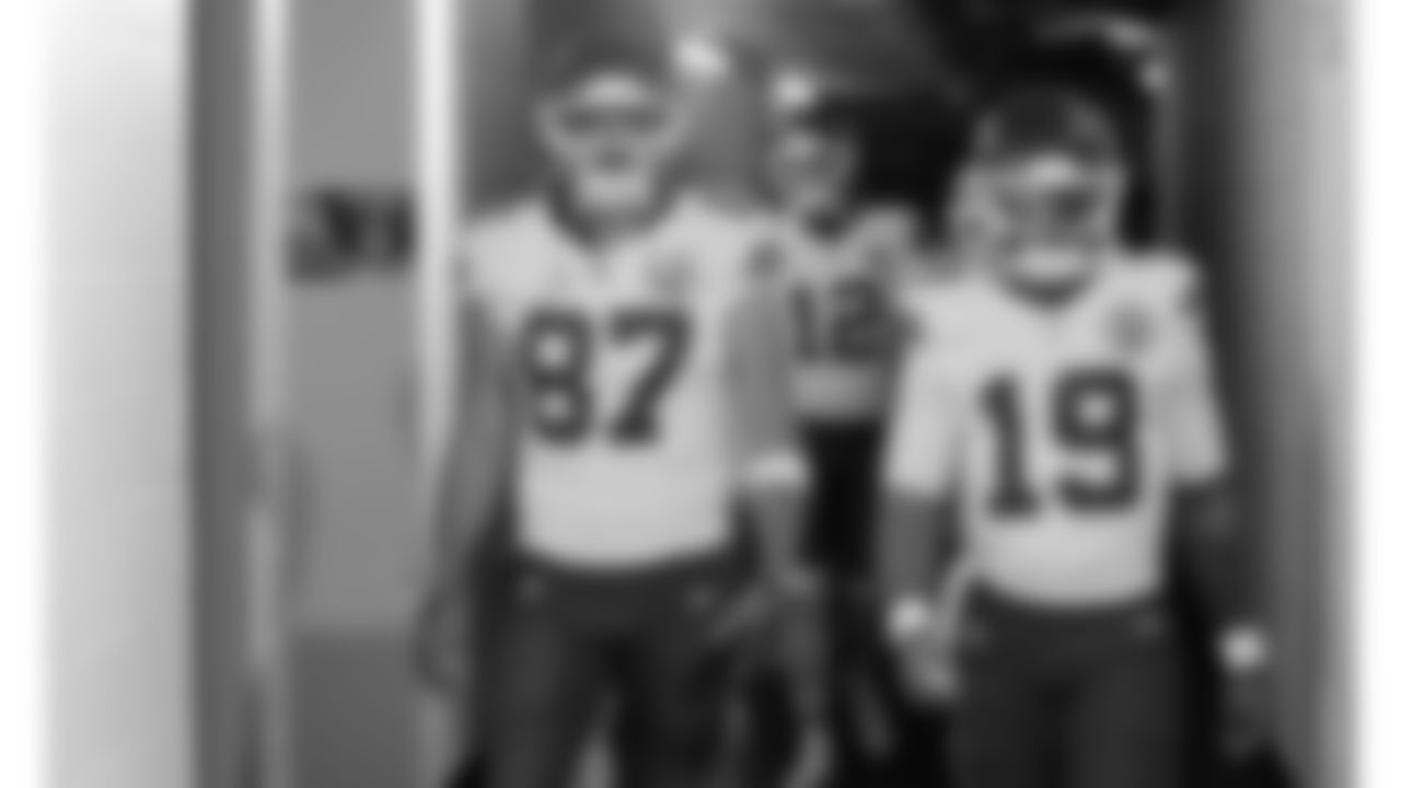 Kansas City Chiefs tight end Travis Kelce (87) and quarterback Chris Oladokun (19) walk down the tunnel prior to a week 18 NFL football game against the Las Vegas Raiders, Sunday, January 4, 2026 in Las Vegas, NV.