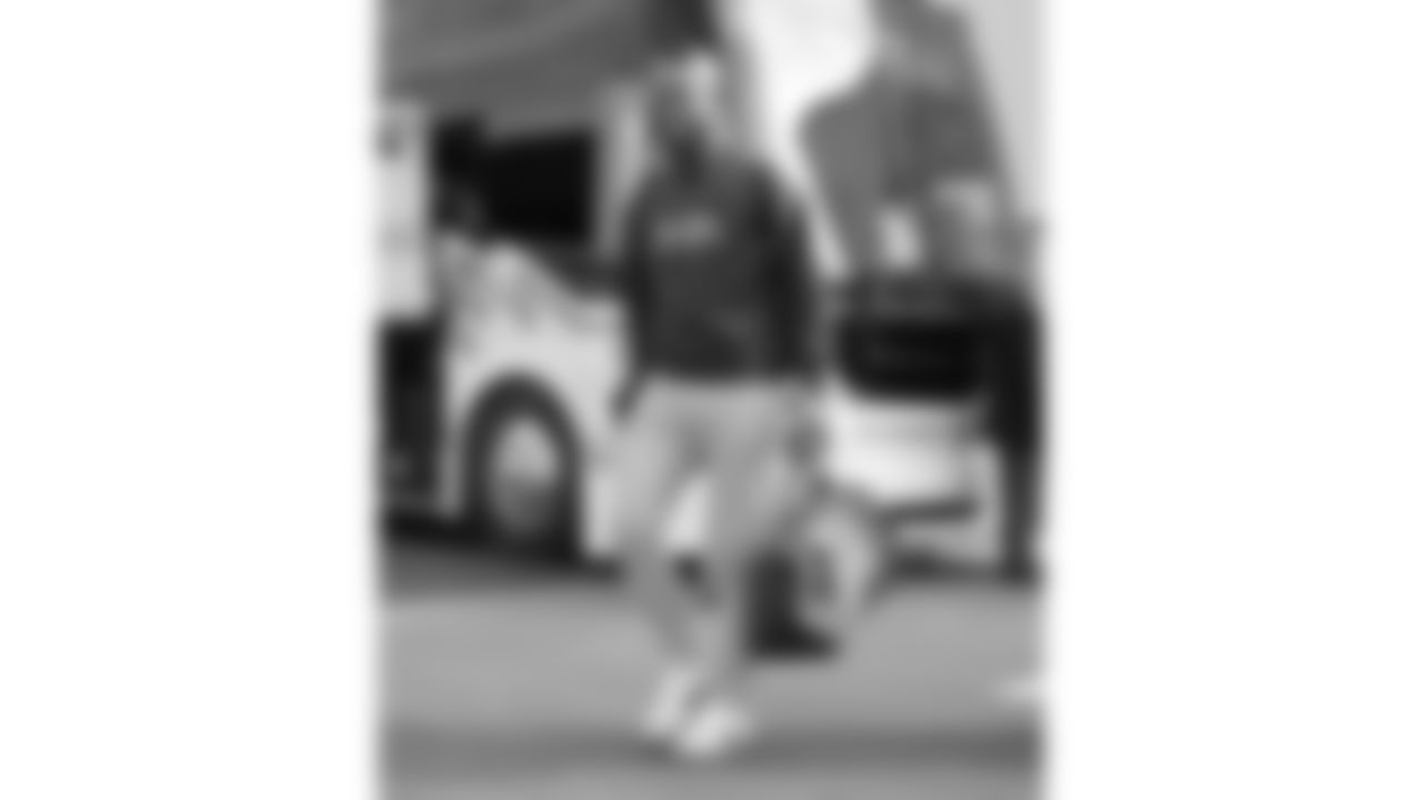 Kansas City Chiefs wide receiver JuJu Smith-Schuster (9) travels for a week 16 matchup with the Tennessee Titans Saturday December 20, 2025.