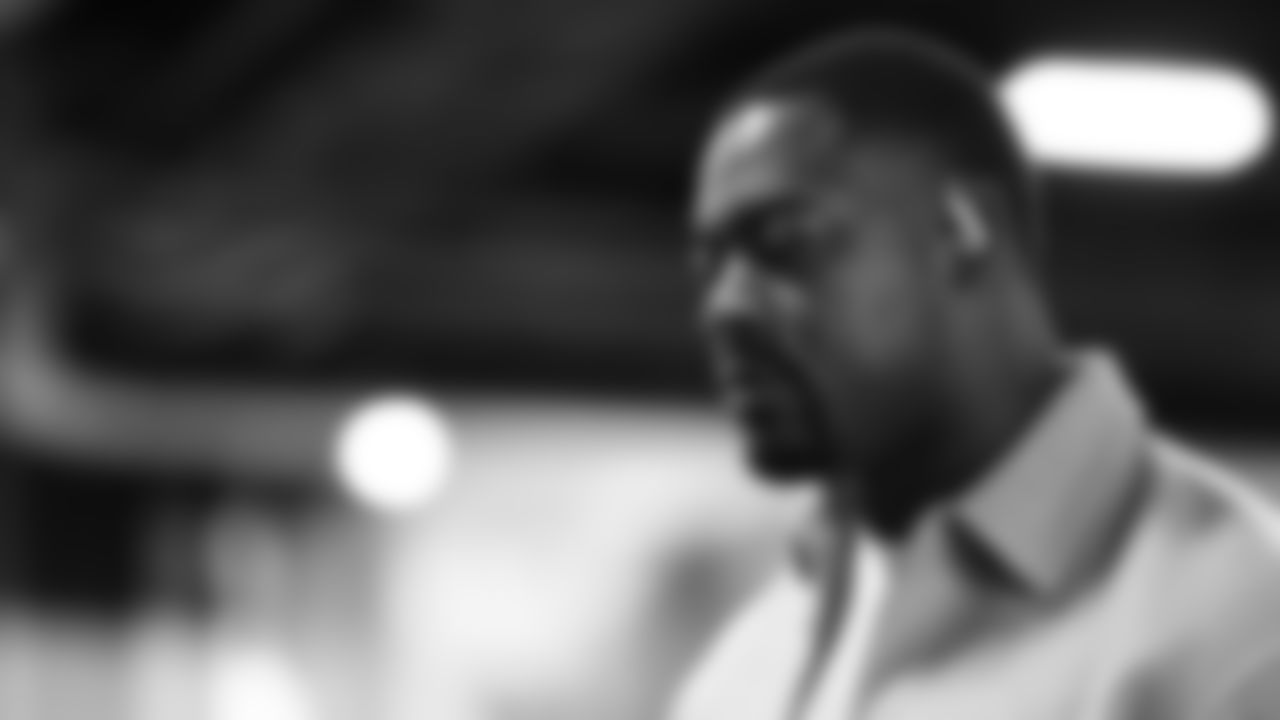 Kansas City Chiefs defensive tackle Chris Jones (95) arrives prior to a week 11 NFL Football game against the Denver Broncos on Sunday, November 16, 2025 in Denver, Colorado.