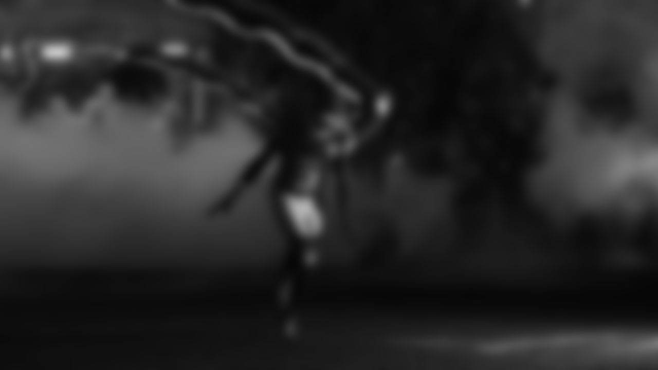 Kansas City Chiefs wide receiver Hollywood Brown (5) runs onto the field prior to an NFL week 17 matchup against the Denver Broncos, Thursday, December 25, 2025.