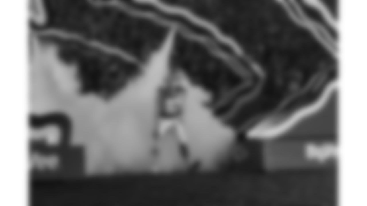 Kansas City Chiefs tight end Travis Kelce (87) takes to the field during player introductions prior to a week 8 NFL Football game against the Washington Commanders on Monday, October 27, 2025 in Kansas City, MO.