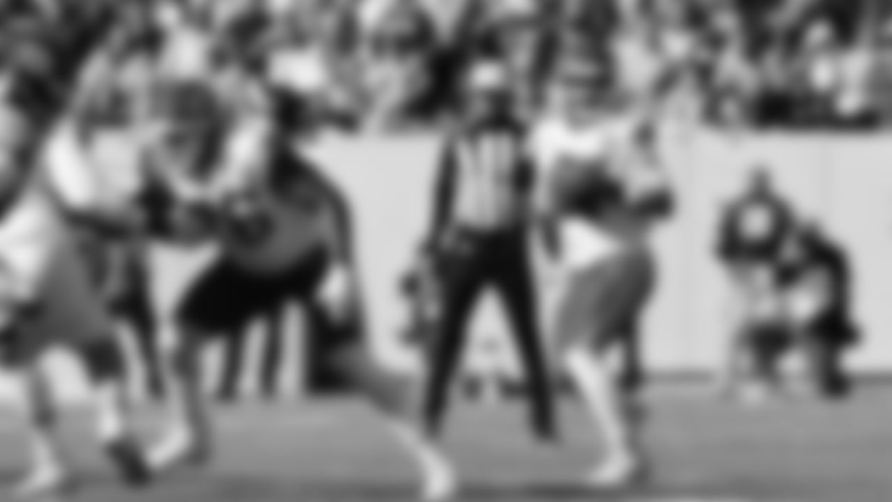 Kansas City Chiefs quarterback Gardner Minshew (17) looks down the field during a week 16 NFL Football game against the Tennessee Titans on Sunday, December 21, 2025 in Nashville, Tennessee.