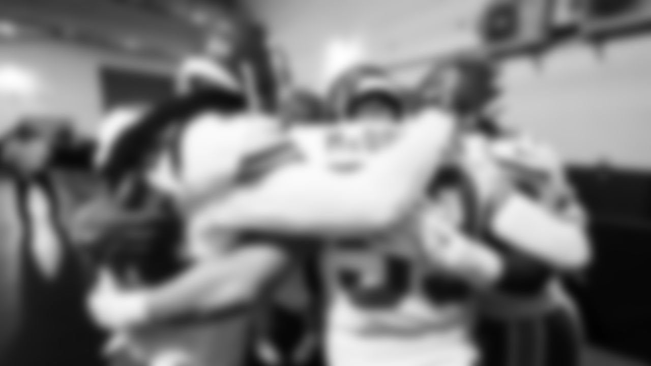 Kansas City Chiefs linebackers huddle in the tunnel prior to a preseason week 1 NFL football game against the Arizona Cardinals, Saturday, August 9, 2025 in Glendale, AZ.