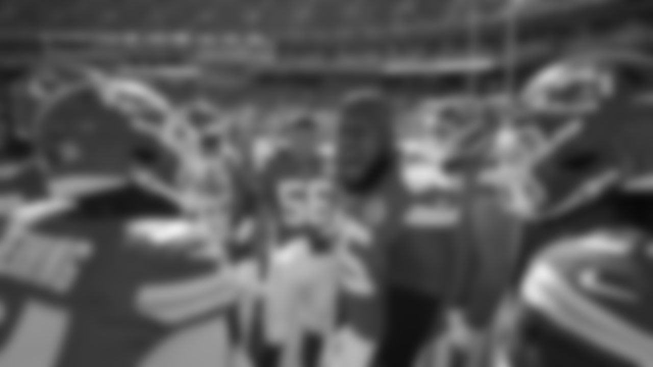 Kansas City Chiefs guard Trey Smith (65) addresses the linemen prior to the week 4 NFL football game against the Baltimore Ravens, Sunday, September 28, 2025 in Kansas City, MO.