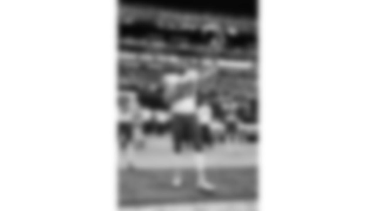 Kansas City Chiefs tight end Travis Kelce (87) raises his helmet during the National Anthem prior to a week 18 NFL football game against the Las Vegas Raiders, Sunday, January 4, 2026 in Las Vegas, NV.