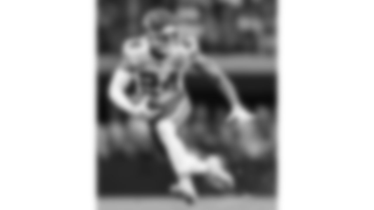 Kansas City Chiefs wide receiver Skyy Moore (24) during the week 12 NFL football game against the Las Vegas Raiders, November 26, 2023 in Las Vegas.