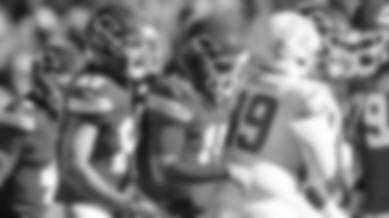 Kansas City Chiefs quarterback Patrick Mahomes (15) celebrate after a touchdown during an NFL week 15 matchup against the Los Angeles Chargers, Sunday December 14, 2025.