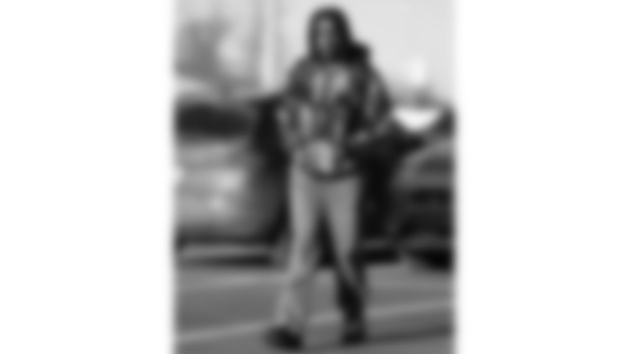 Kansas City Chiefs defensive back Nohl Williams (20) arrives prior to an NFL week 15 matchup against the Los Angeles Chargers, Sunday December 14, 2025.