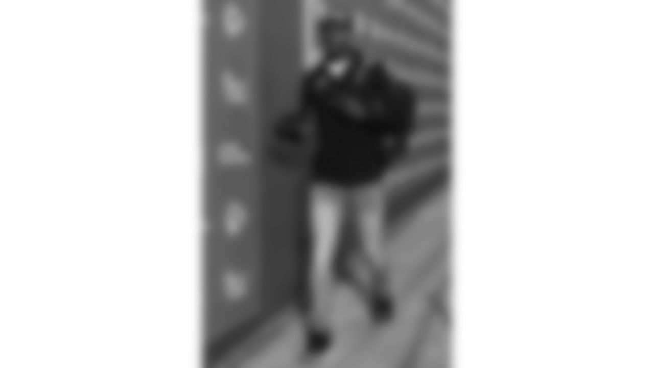 Kansas City Chiefs cornerback Joshua Williams (2) arrives prior to a week 8 NFL Football game against the Washington Commanders on Monday, October 27, 2025 in Kansas City, MO.