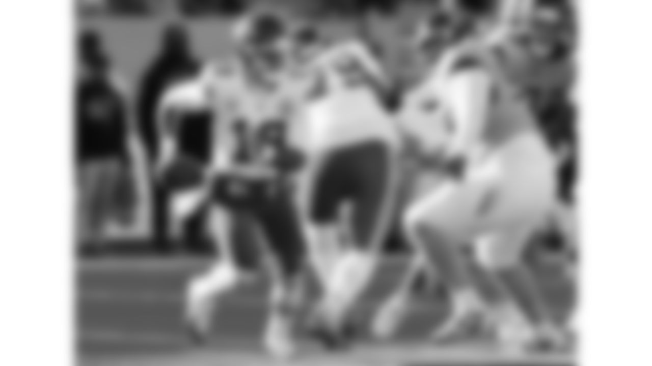 Kansas City Chiefs quarterback Chris Oladokun (19) scrambles during a week 16 NFL Football game against the Tennessee Titans on Sunday, December 21, 2025 in Nashville, Tennessee.