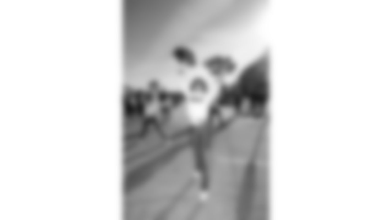 Kansas City Chiefs Cheerleaders prior to a week 15 NFL Football game against the Los Angeles Chargers on Sunday, December 14, 2025 in Kansas City, MO.