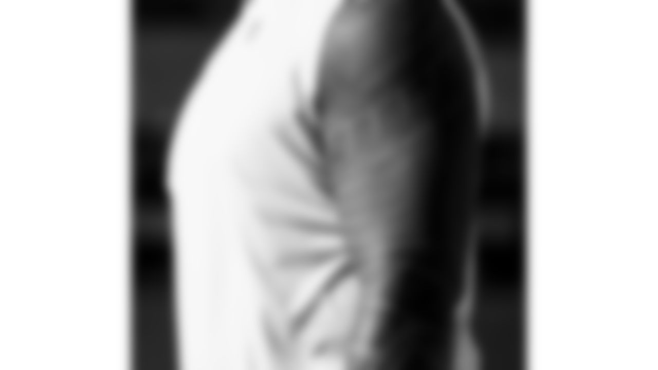 Kansas City Chiefs tackle Kingsley Suamataia (76) tattoos prior to a week 16 NFL Football game against the Tennessee Titans on Sunday, December 21, 2025 in Nashville, Tennessee.