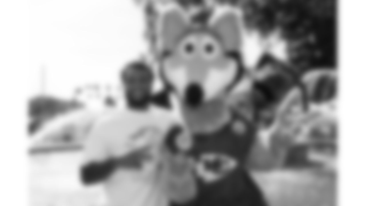 Jaden Hicks and KC Wolf at the Bradens Hope Hero Parade and Fountain Dyeing event on Friday, August 29, 2025 at Mill Creek Park in Kansas City, MO.