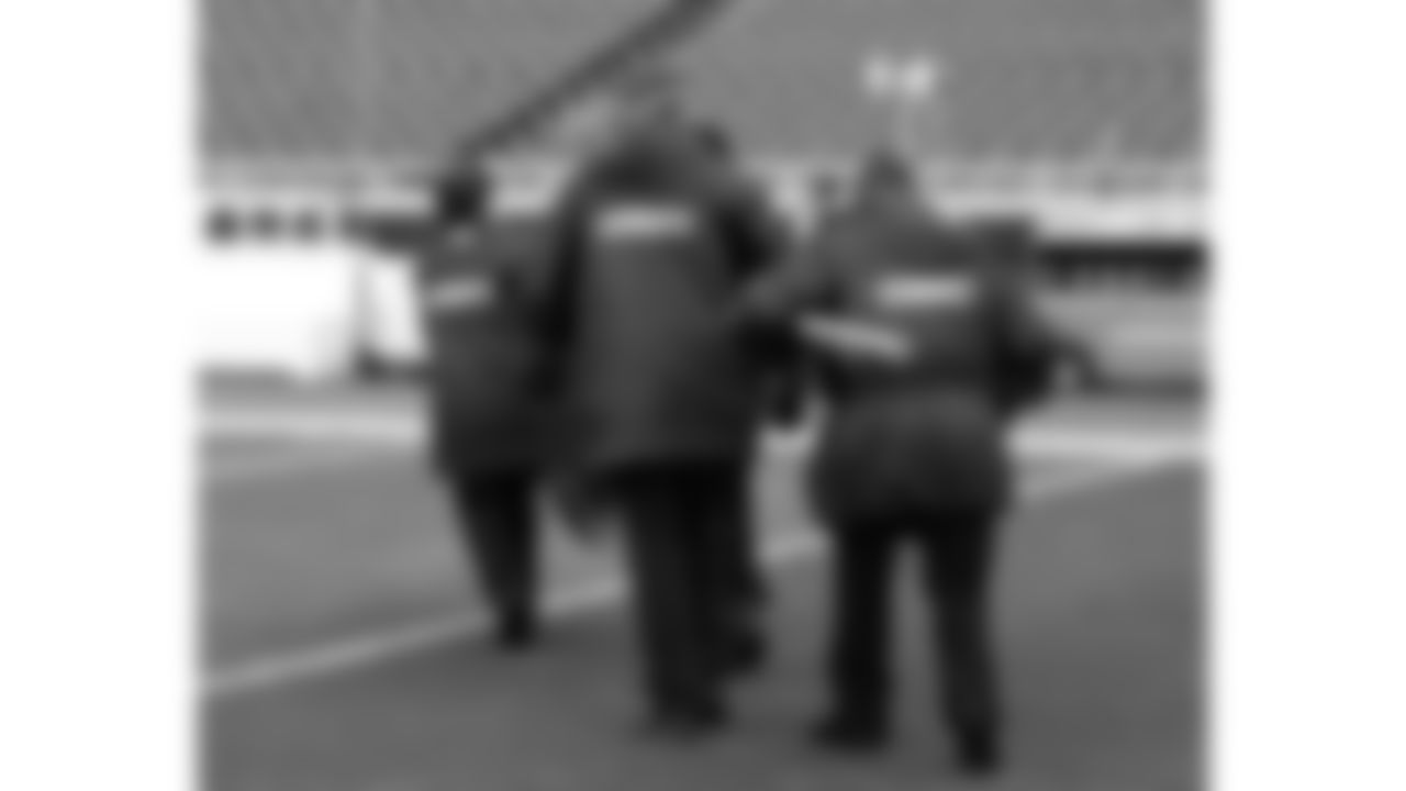 Red Coaters practice prior to a week 14 NFL Football game against the Houston Texans on Sunday, December 7, 2025 in Kansas City, MO.