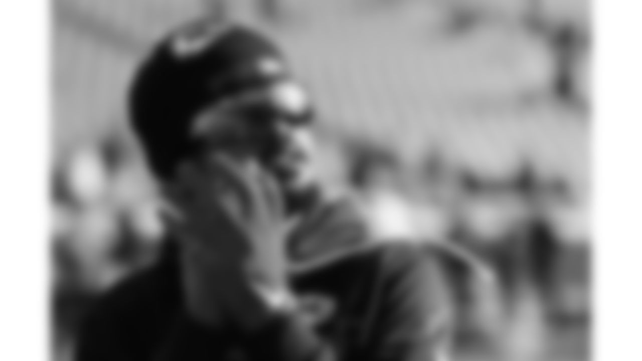 Kansas City Chiefs wide receiver Tyquan Thorton (80) warms up prior to a week 15 NFL football game against the Los Angeles Chargers, Sunday, December 14, 2025 in Kansas City, MO.