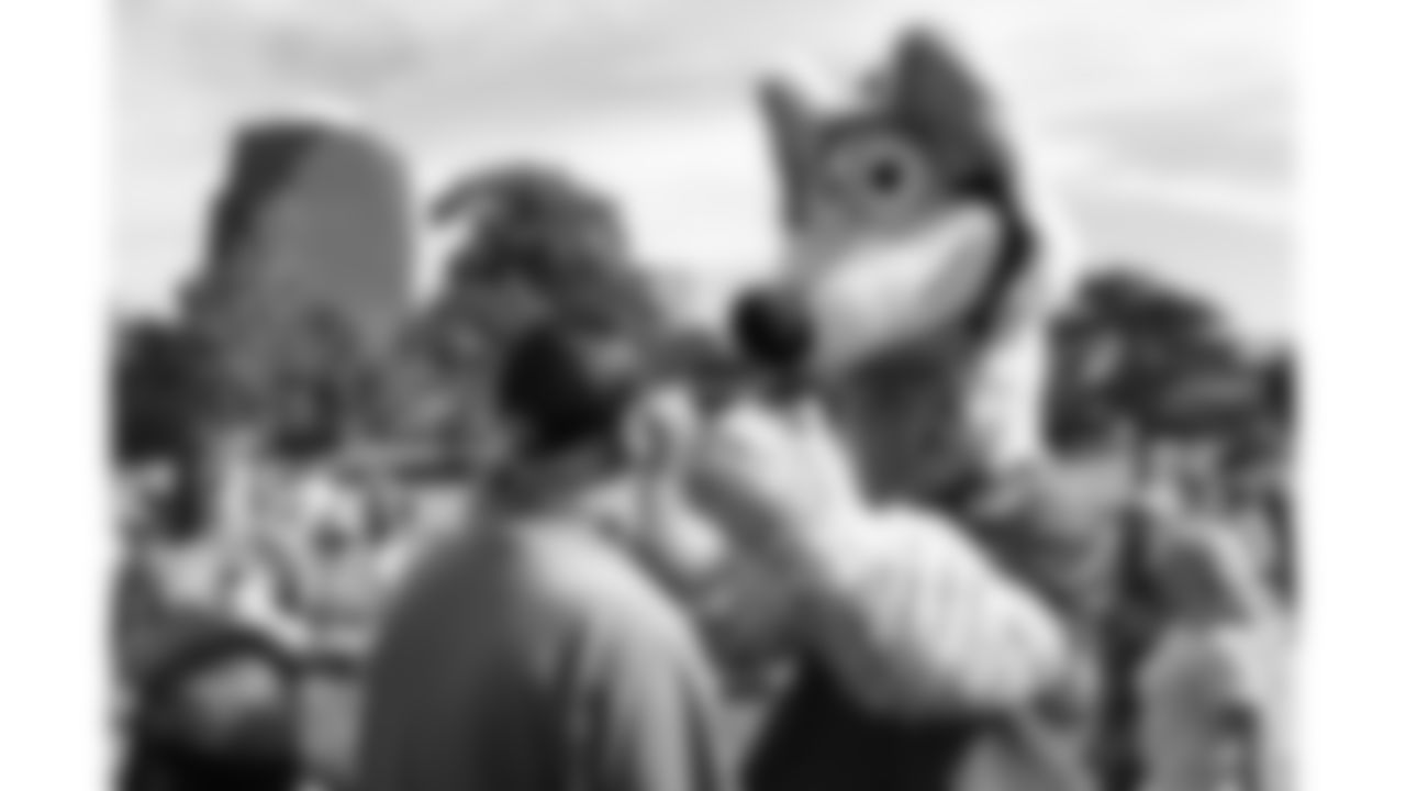 KC Wolf interacts with attendees at the Bradens Hope Hero Parade and Fountain Dyeing event on Friday, August 29, 2025 at Mill Creek Park in Kansas City, MO.