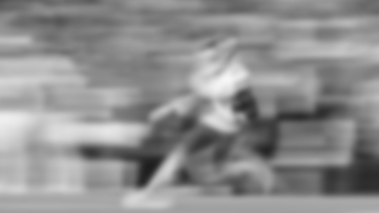 Kansas City Chiefs wide receiver Tyquan Thornton (80) returns a punt during a week 11 NFL Football game against the Denver Broncos on Sunday, November 16, 2025 in Denver, Colorado.